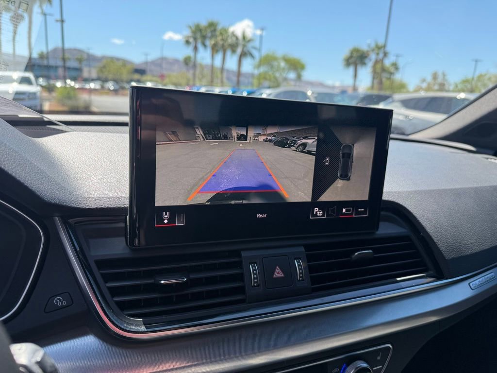 Used 2021 Audi Q5 Prestige w/ Prestige Package image 14