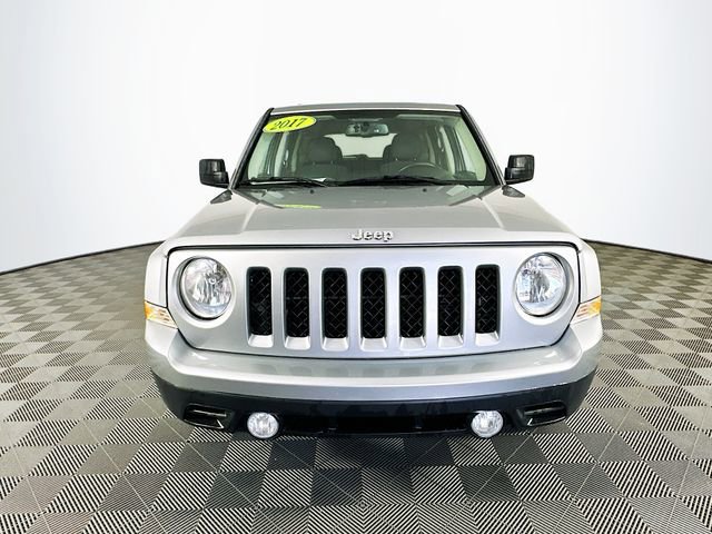 Used 2017 Jeep Patriot Latitude image 4