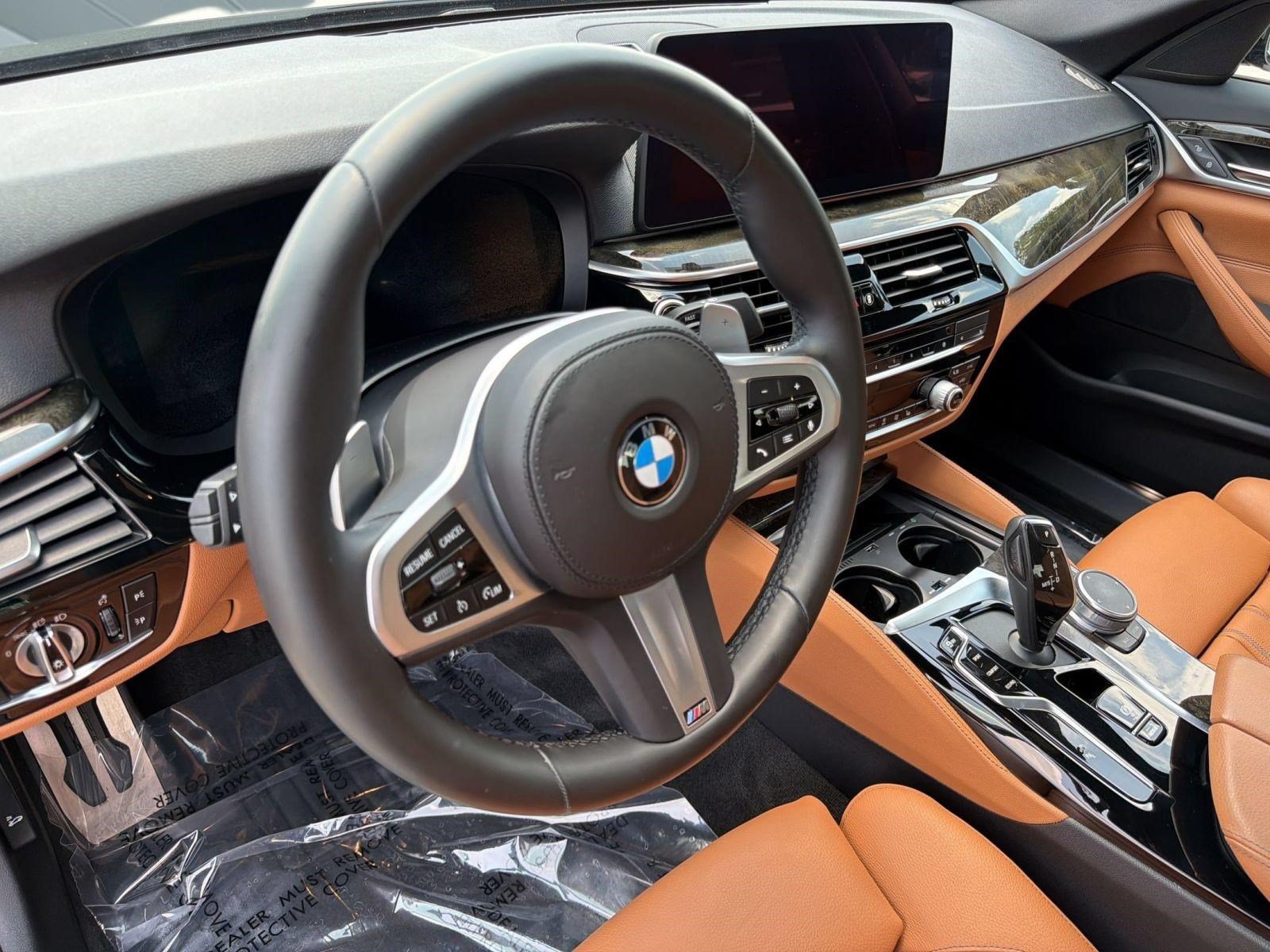 Used 2022 BMW 540i w/ M Sport Package RWD image 28