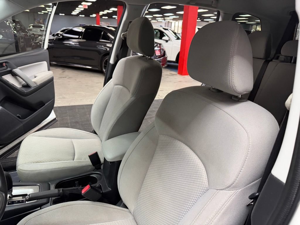 Used 2018 Subaru Forester 2.5i AWD/4WD image 33