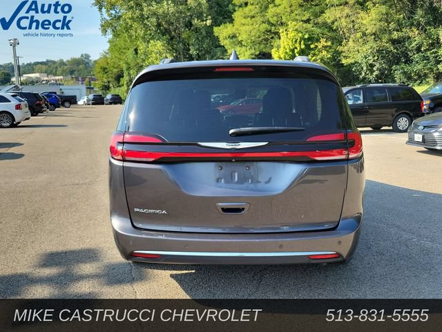 Used 2022 Chrysler Pacifica Touring-L FWD image 4