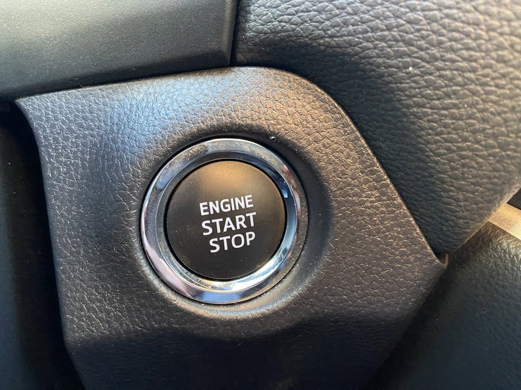 Used 2025 Toyota RAV4 XLE image 19