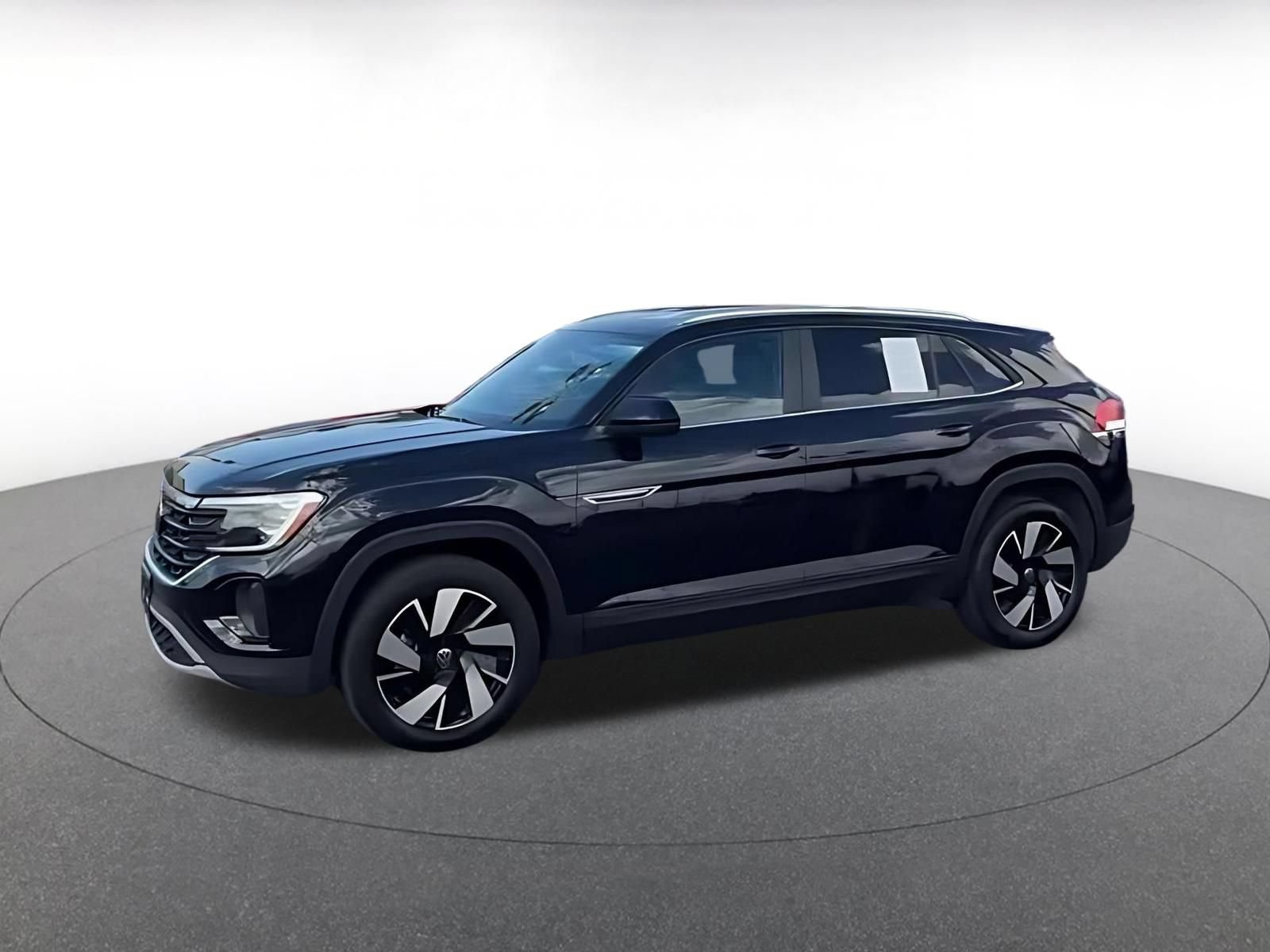 Used 2025 Volkswagen Atlas Cross Sport SE AWD/4WD image 8