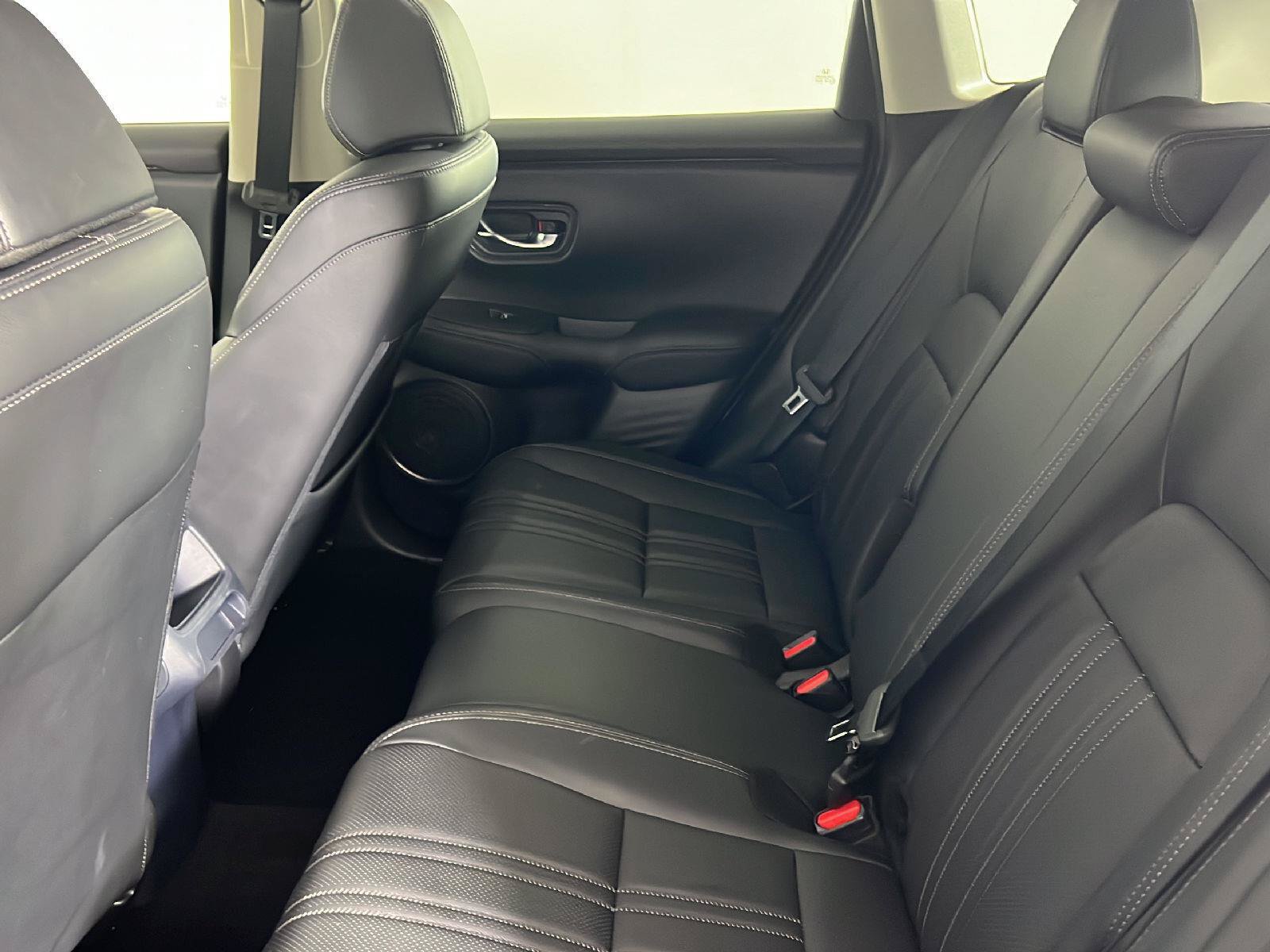 Used 2023 Honda HR-V EX-L image 36