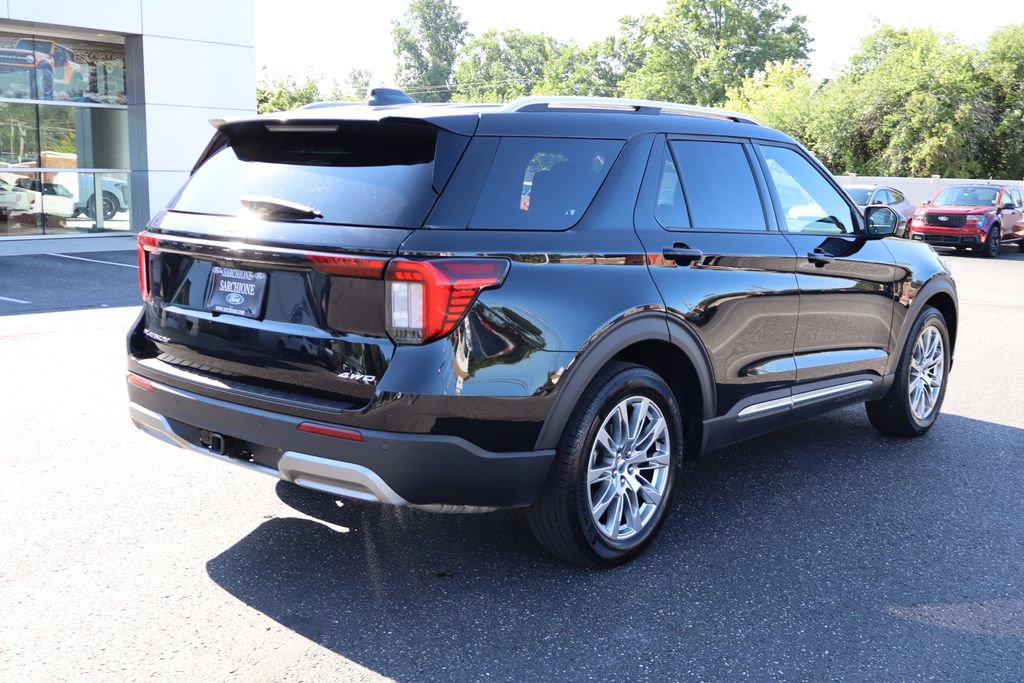 Used 2026 Ford Explorer Platinum AWD/4WD image 3