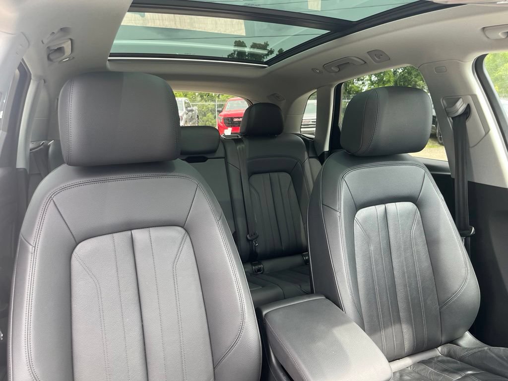Used 2020 Audi Q5 2.0T Premium Plus w/ Premium Plus Package AWD/4WD image 41