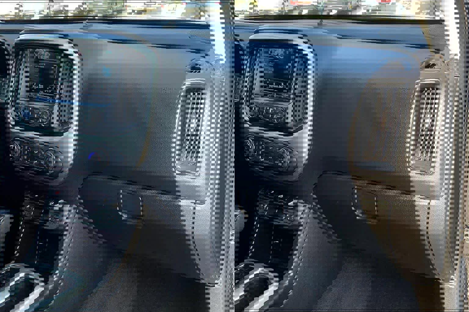 Used 2016 Chevrolet Colorado LT w/ Luxury Package, Chrome image 18