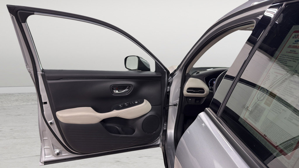 Used 2025 Honda HR-V EX-L image 14
