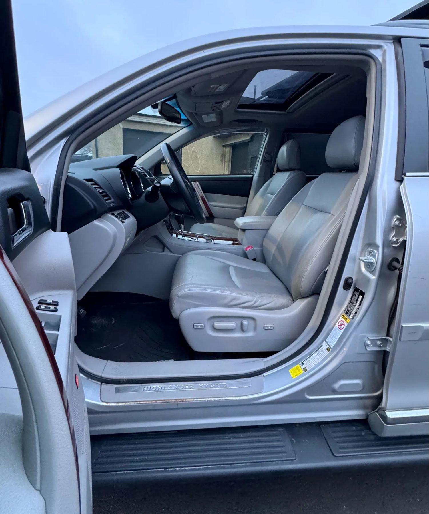 Used 2013 Toyota Highlander Limited image 4