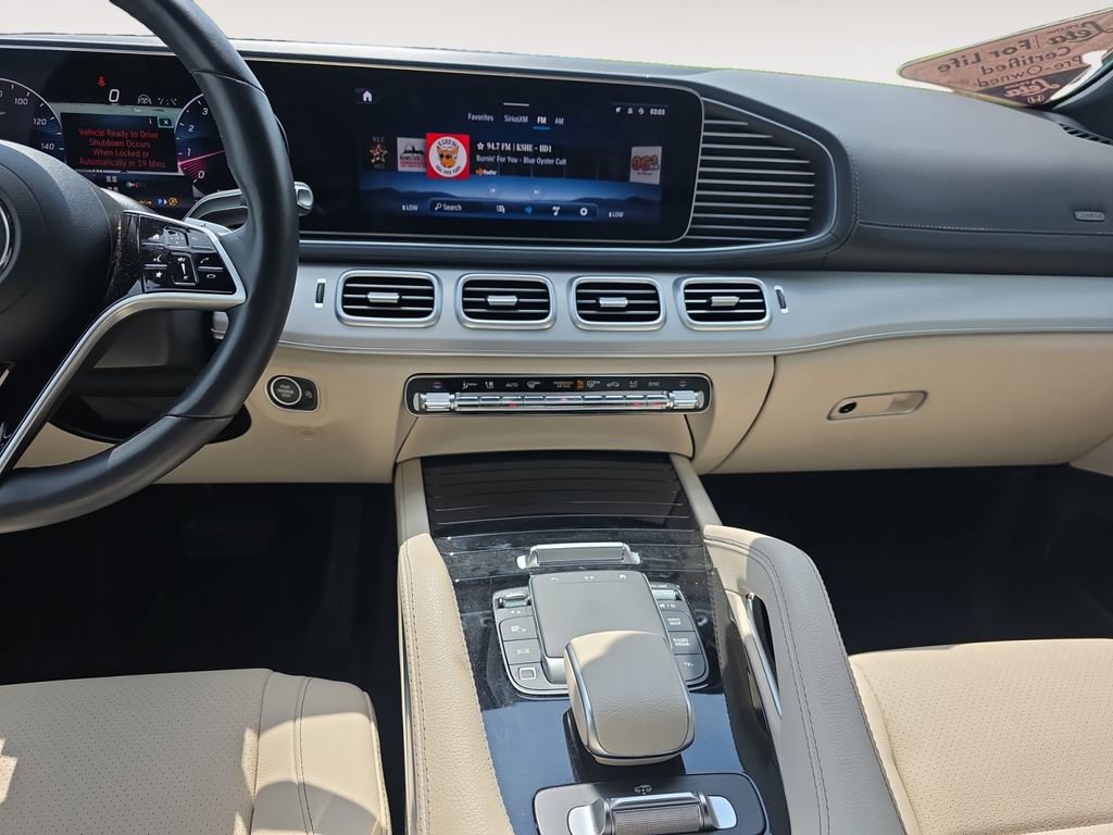 Used 2025 Mercedes-Benz GLS 450 4MATIC image 10