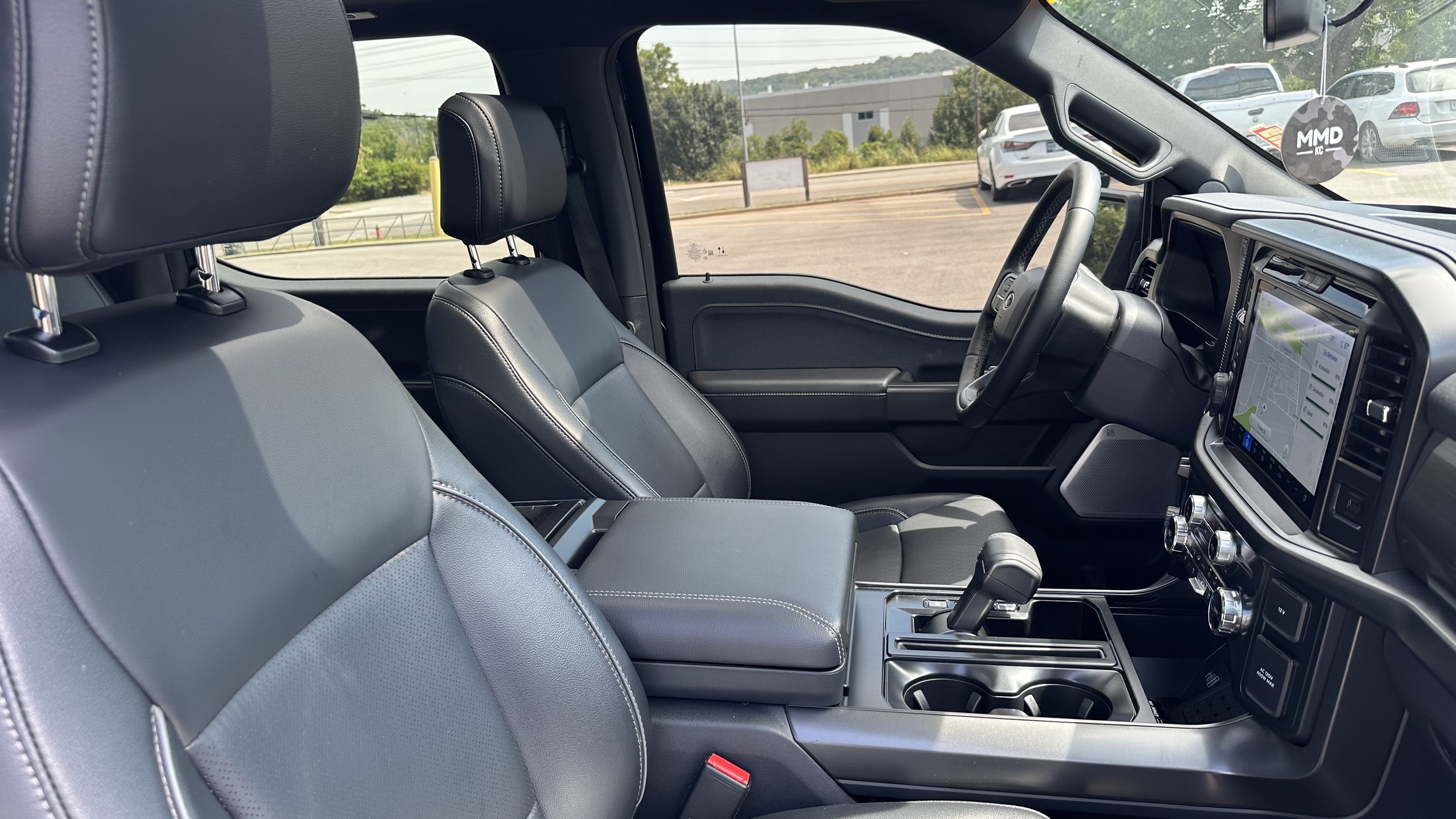 Used 2025 Ford F150 Lariat w/ Equipment Group 502A High AWD/4WD image 33