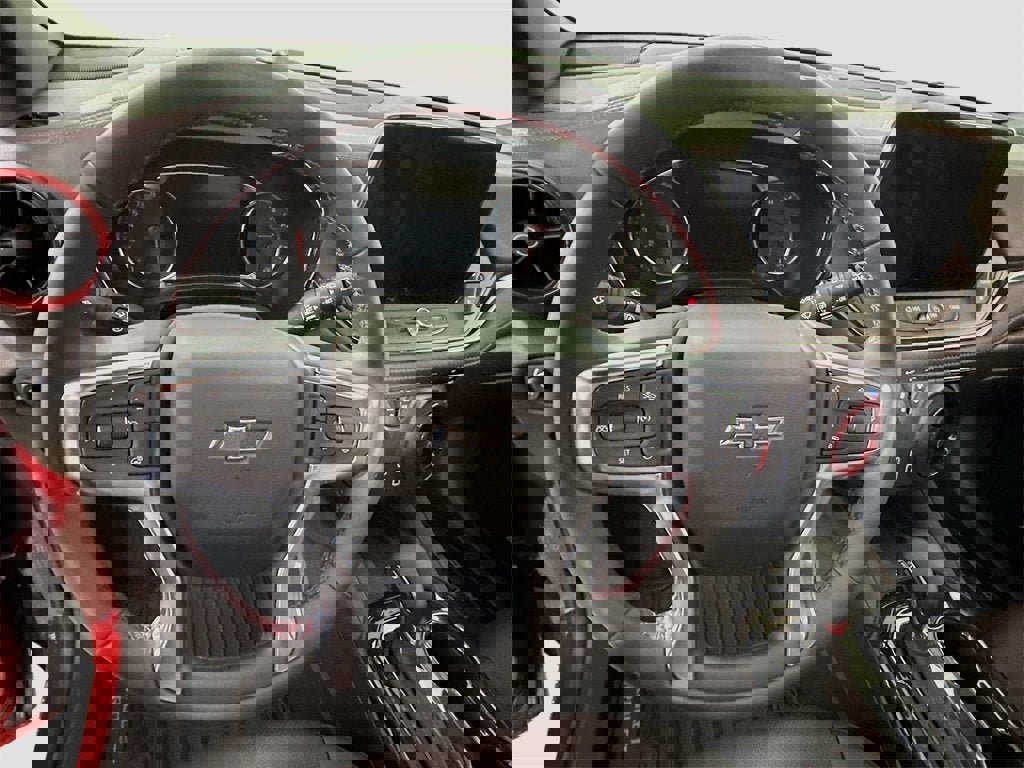 Used 2025 Chevrolet Blazer RS w/ Enhanced Convenience Package image 5