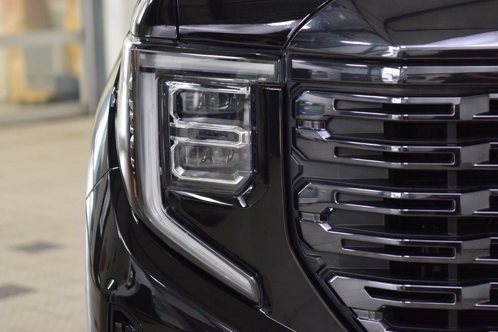 Used 2024 GMC Sierra 1500 Denali Ultimate AWD/4WD image 12