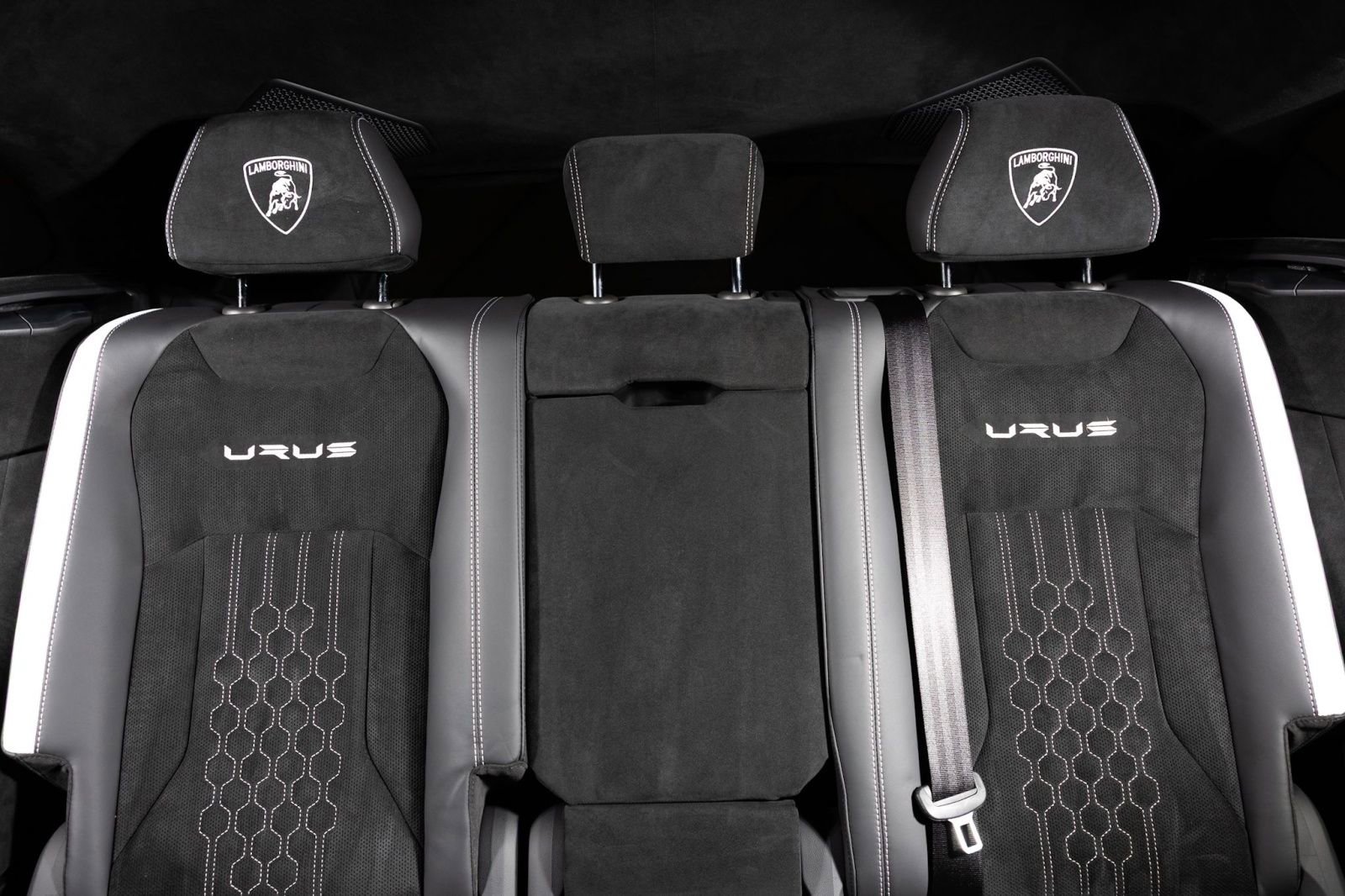 Used 2024 Lamborghini Urus Performante AWD/4WD image 7