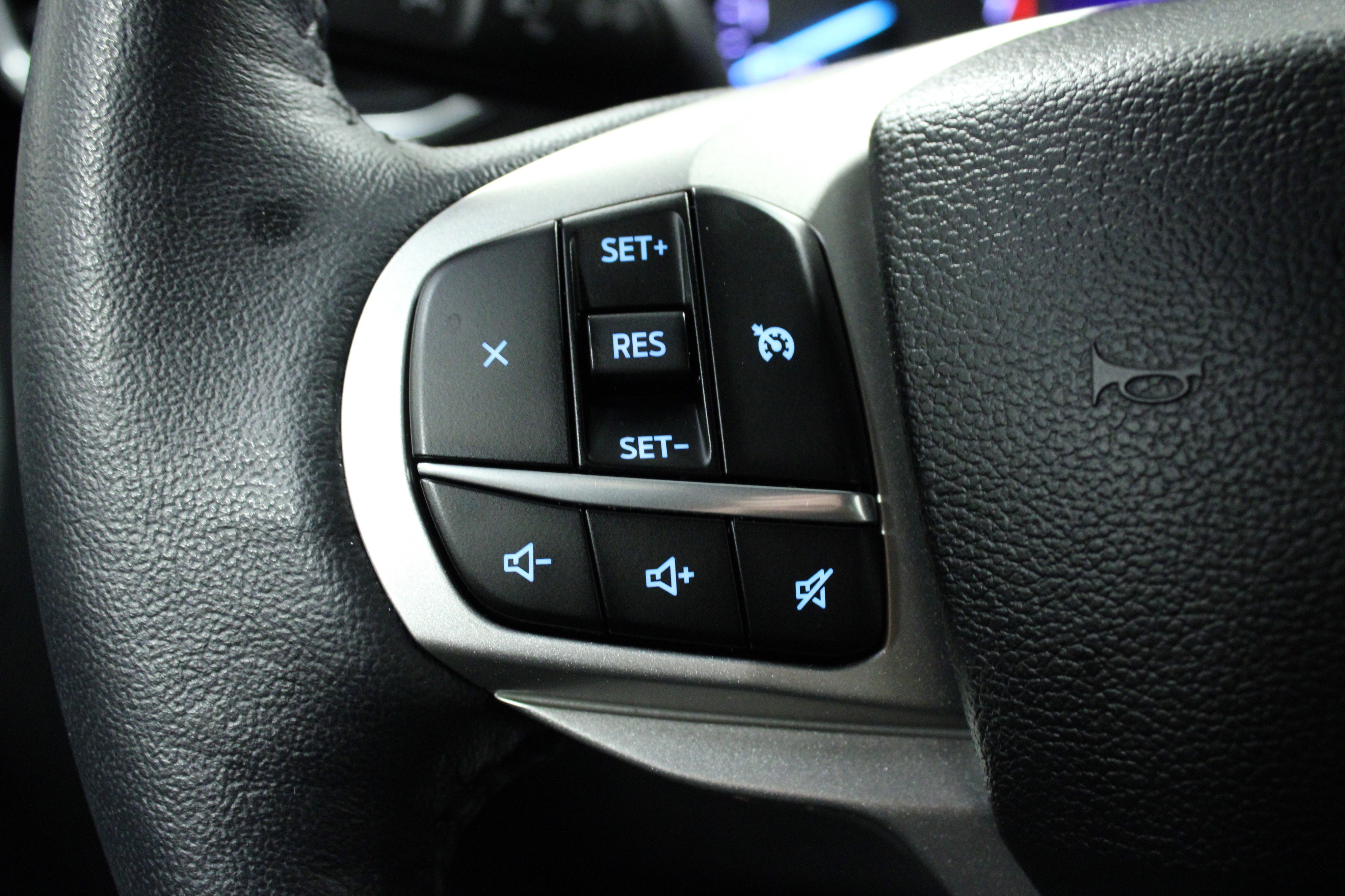 Used 2023 Ford Explorer XLT w/ Equipment Group 202A image 21