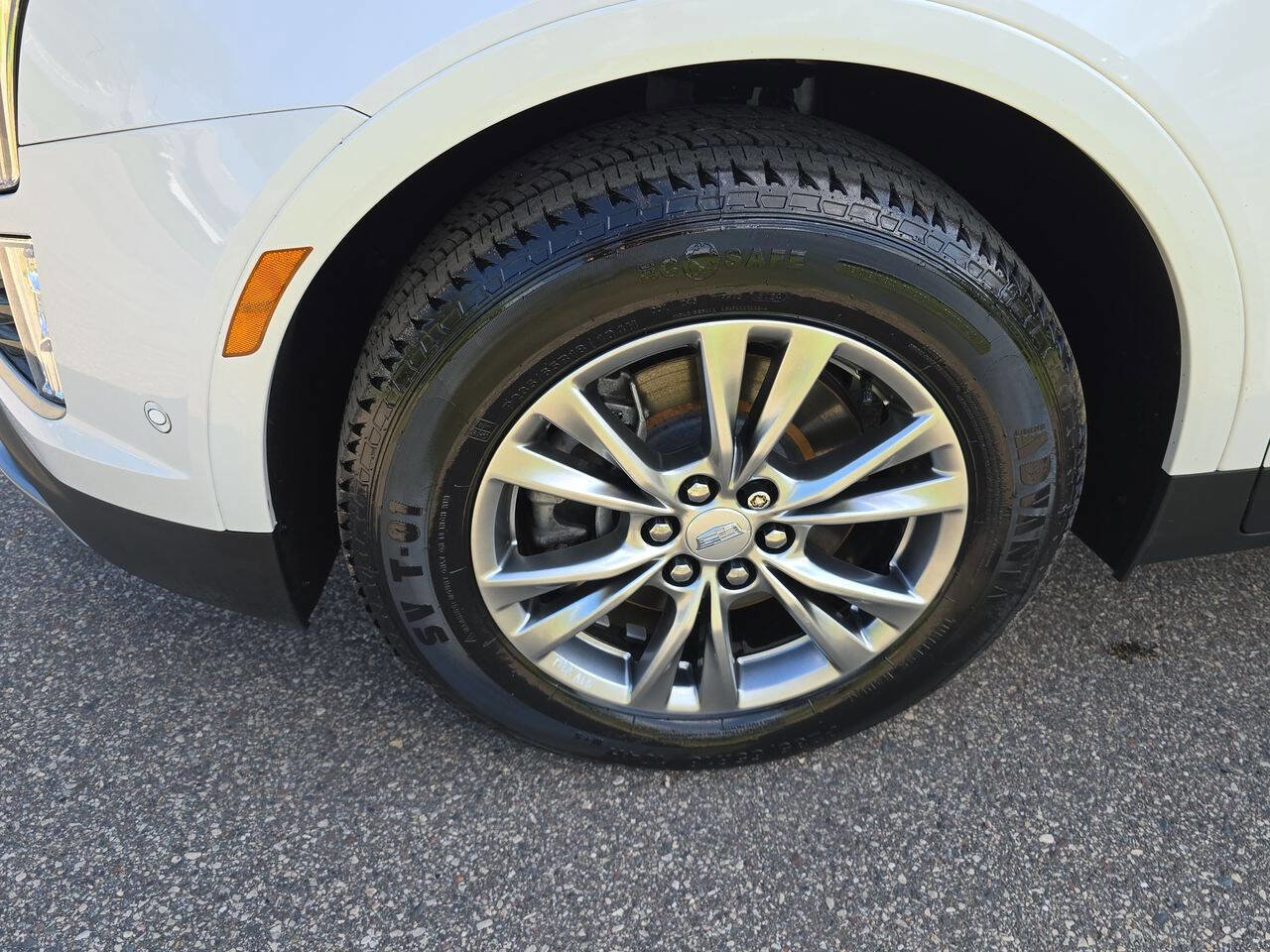 Used 2022 Cadillac XT5 Premium Luxury w/ Technology Package image 9