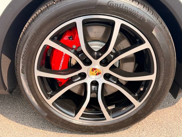 Used 2024 Porsche Cayenne S AWD/4WD image 12