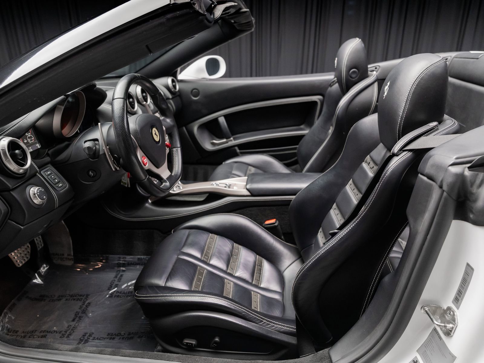 Used 2013 Ferrari California RWD image 52