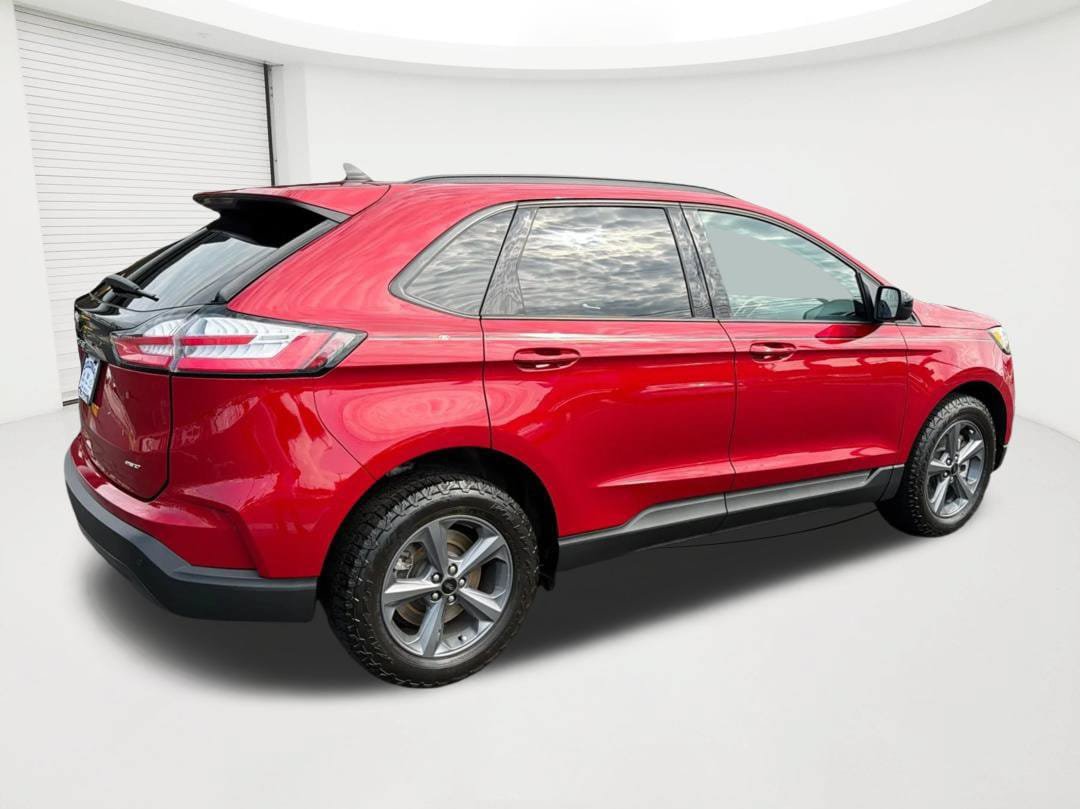 Used 2023 Ford Edge SEL w/ Sport Appearance Package AWD/4WD image 5