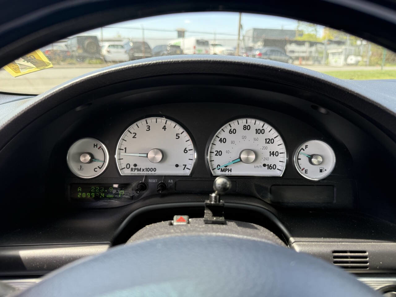 Used 2004 Ford Thunderbird Deluxe RWD image 10