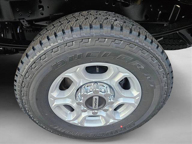 New 2026 Ford F250 XLT w/ FX4 Off-Road Package image 10