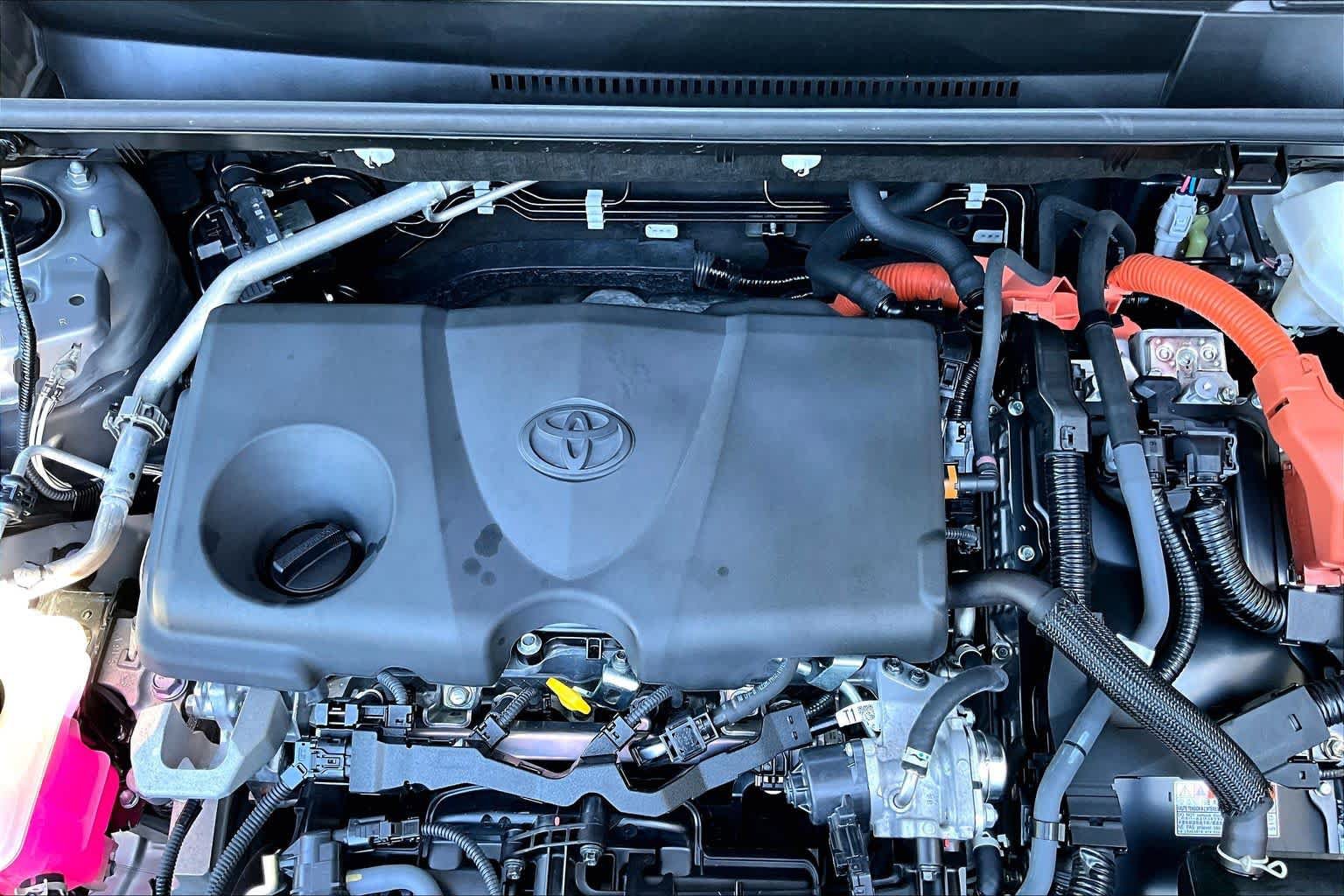 Certified 2023 Toyota RAV4 LE AWD/4WD image 33