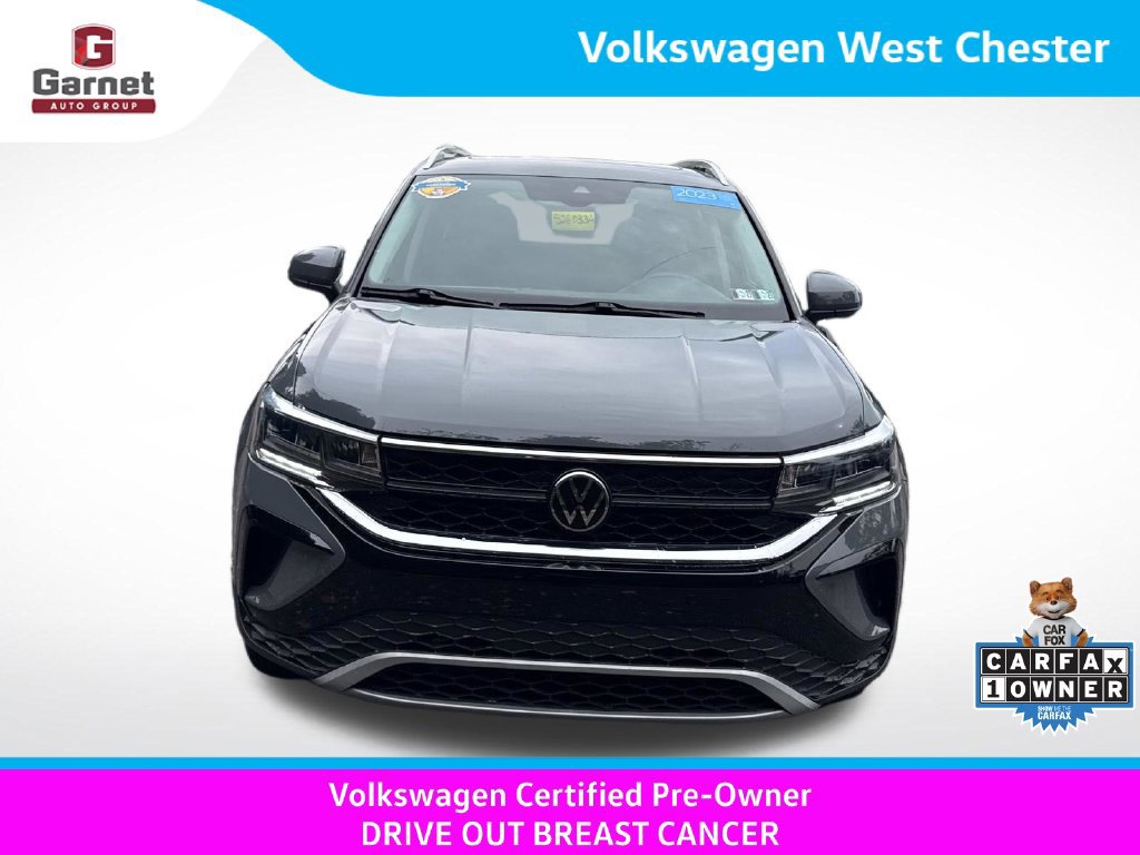 Used 2023 Volkswagen Taos SE w/ Panoramic Sunroof Package AWD/4WD image 9