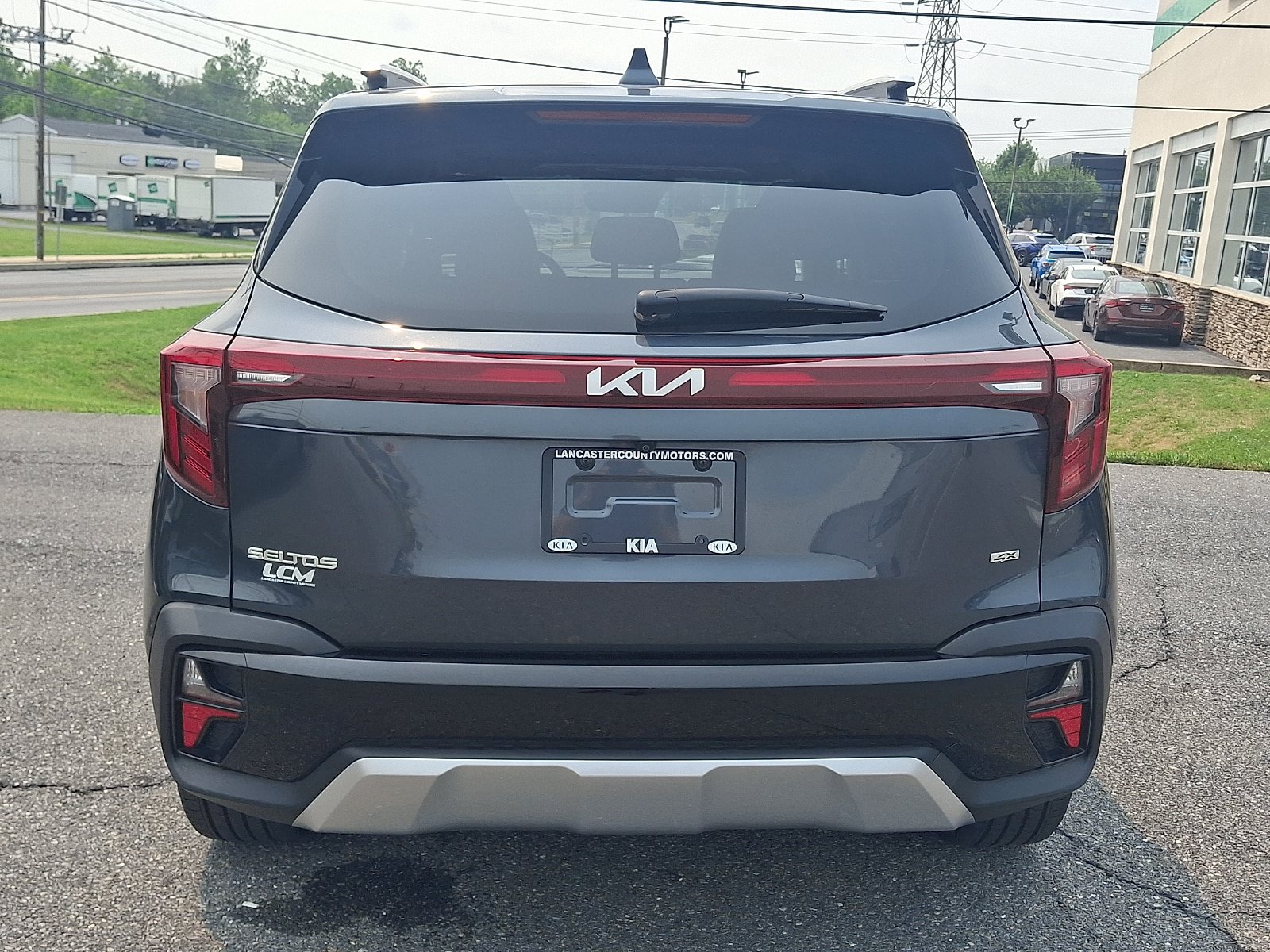 Used 2024 Kia Seltos SX w/ SX Sunroof Package AWD/4WD image 5