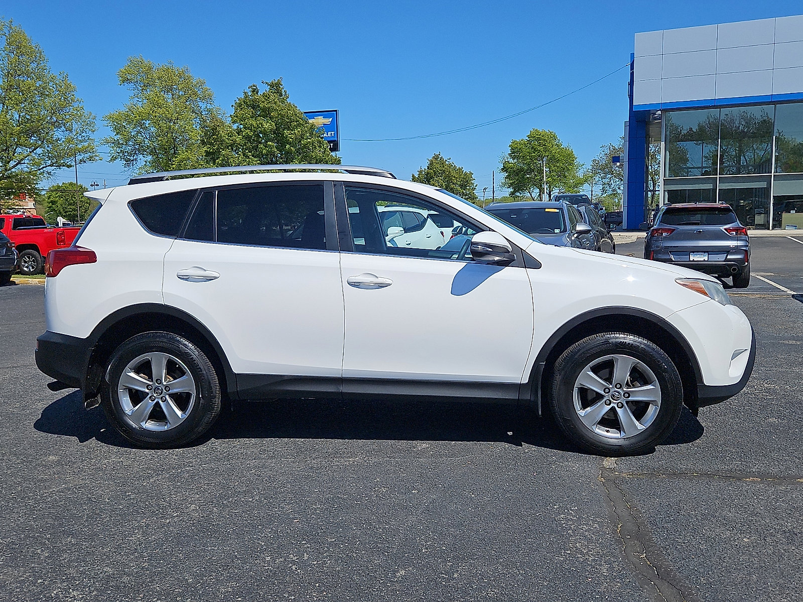 Used 2015 Toyota RAV4 XLE AWD/4WD image 7