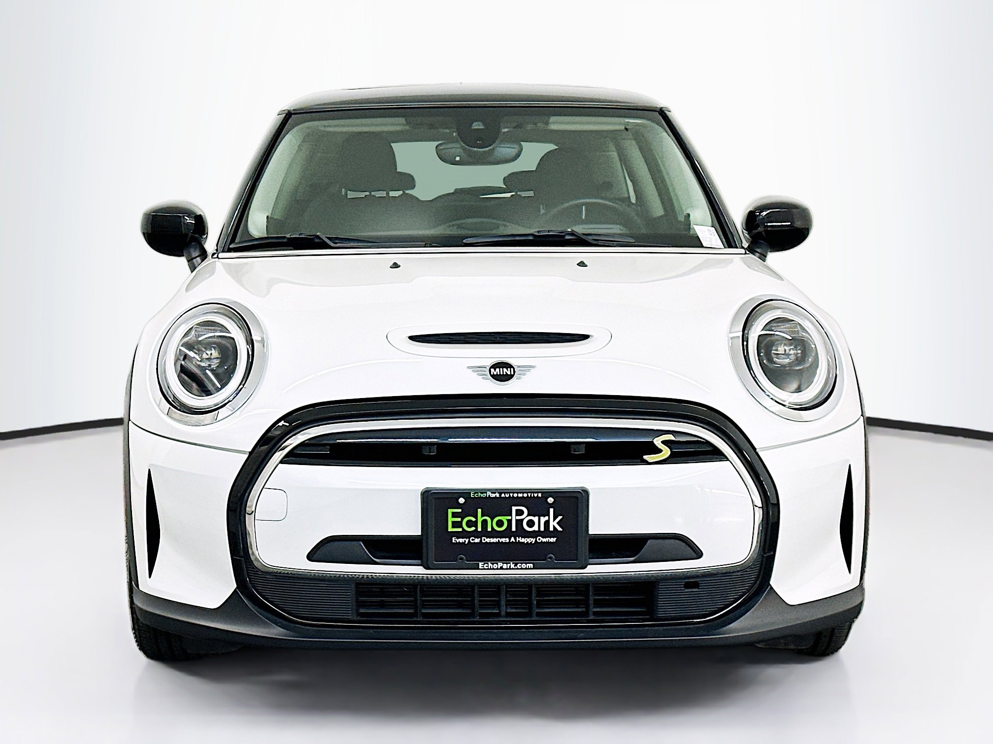 Used 2024 MINI Cooper SE image 2