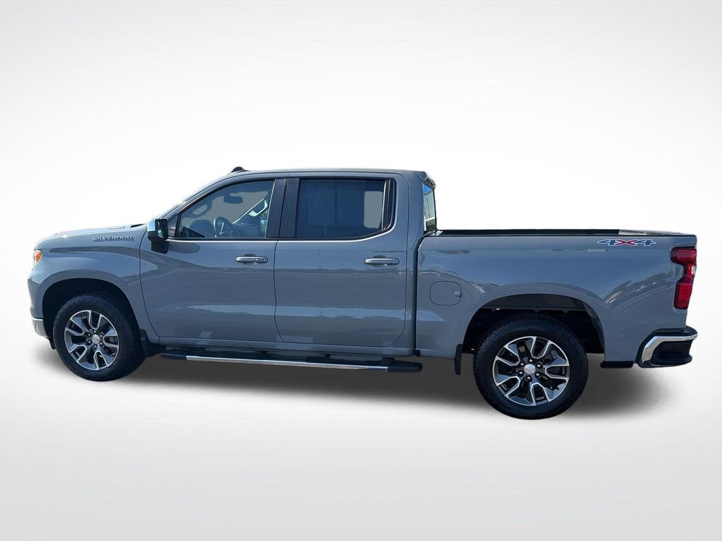 Used 2024 Chevrolet Silverado 1500 LT AWD/4WD image 13