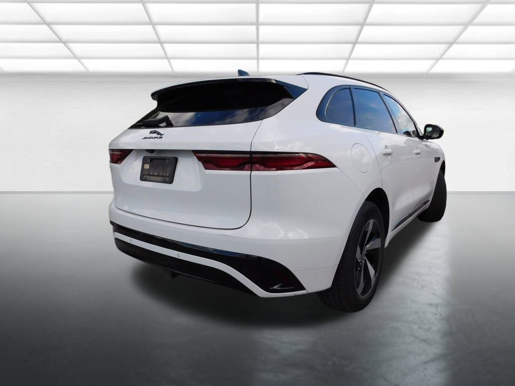 Used 2025 Jaguar F-PACE R-Dynamic S image 5