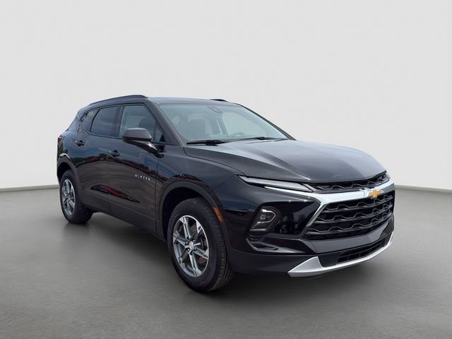 Used 2024 Chevrolet Blazer LT w/ Convenience Package FWD image 8