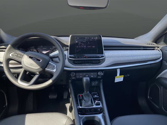 New 2025 Jeep Compass Latitude w/ Sun & Sound Group image 5