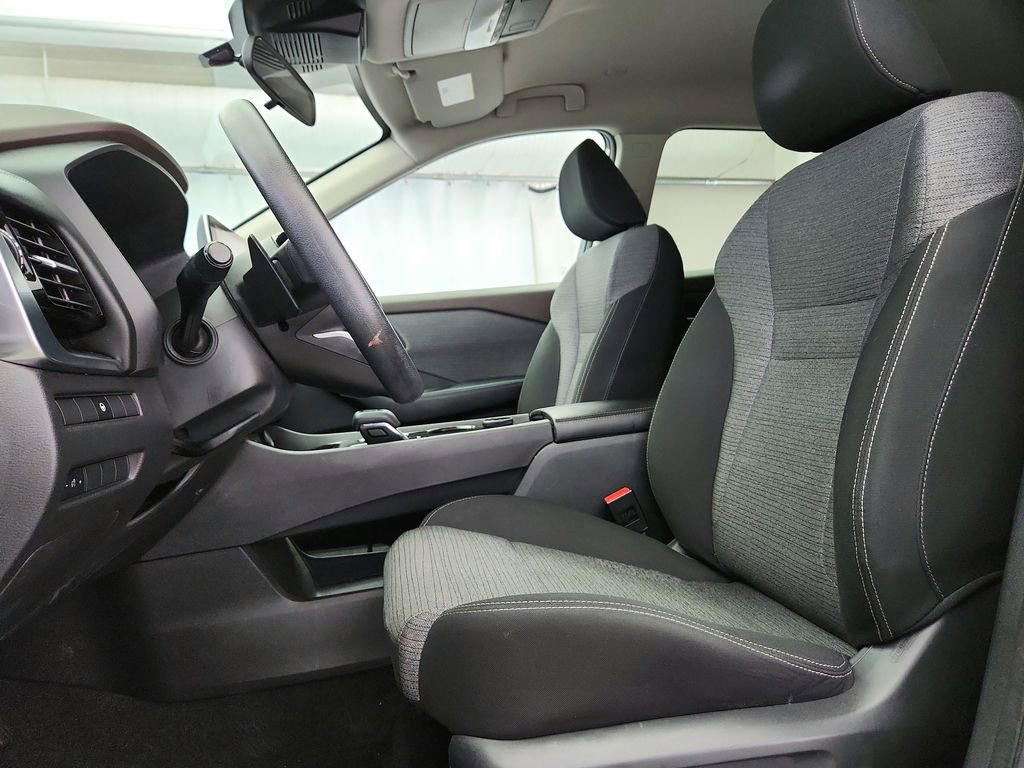 Used 2022 Nissan Rogue SV AWD/4WD image 11