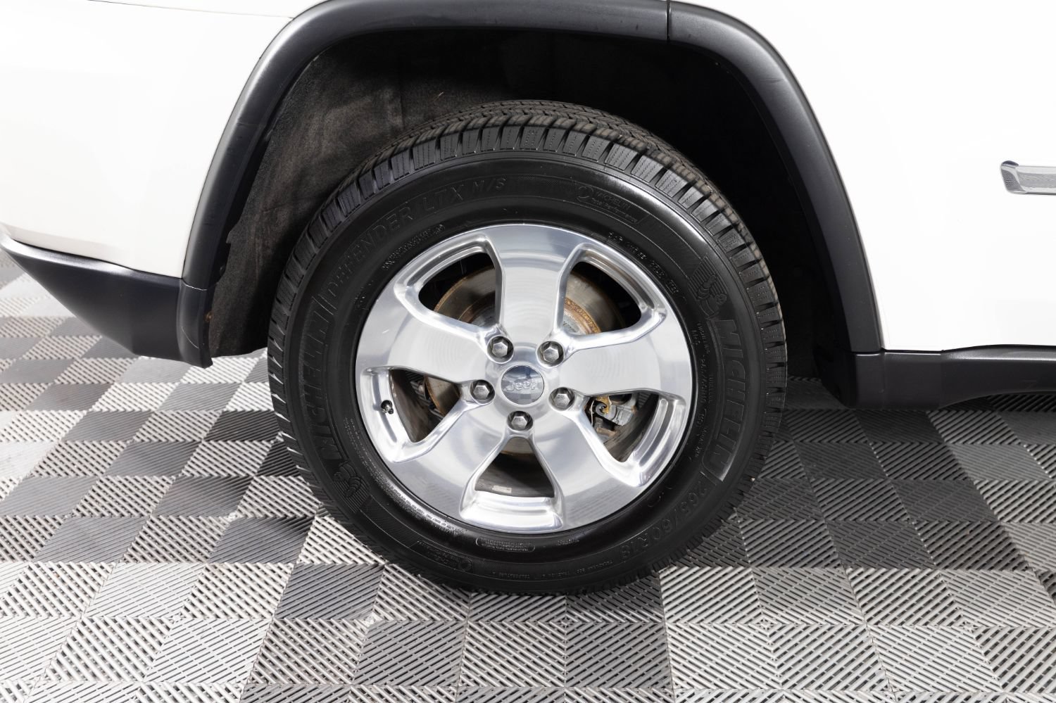 Used 2011 Jeep Grand Cherokee Limited AWD/4WD image 40