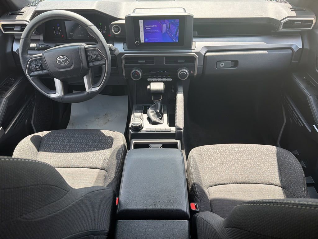 Used 2025 Toyota 4Runner SR5 AWD/4WD image 21