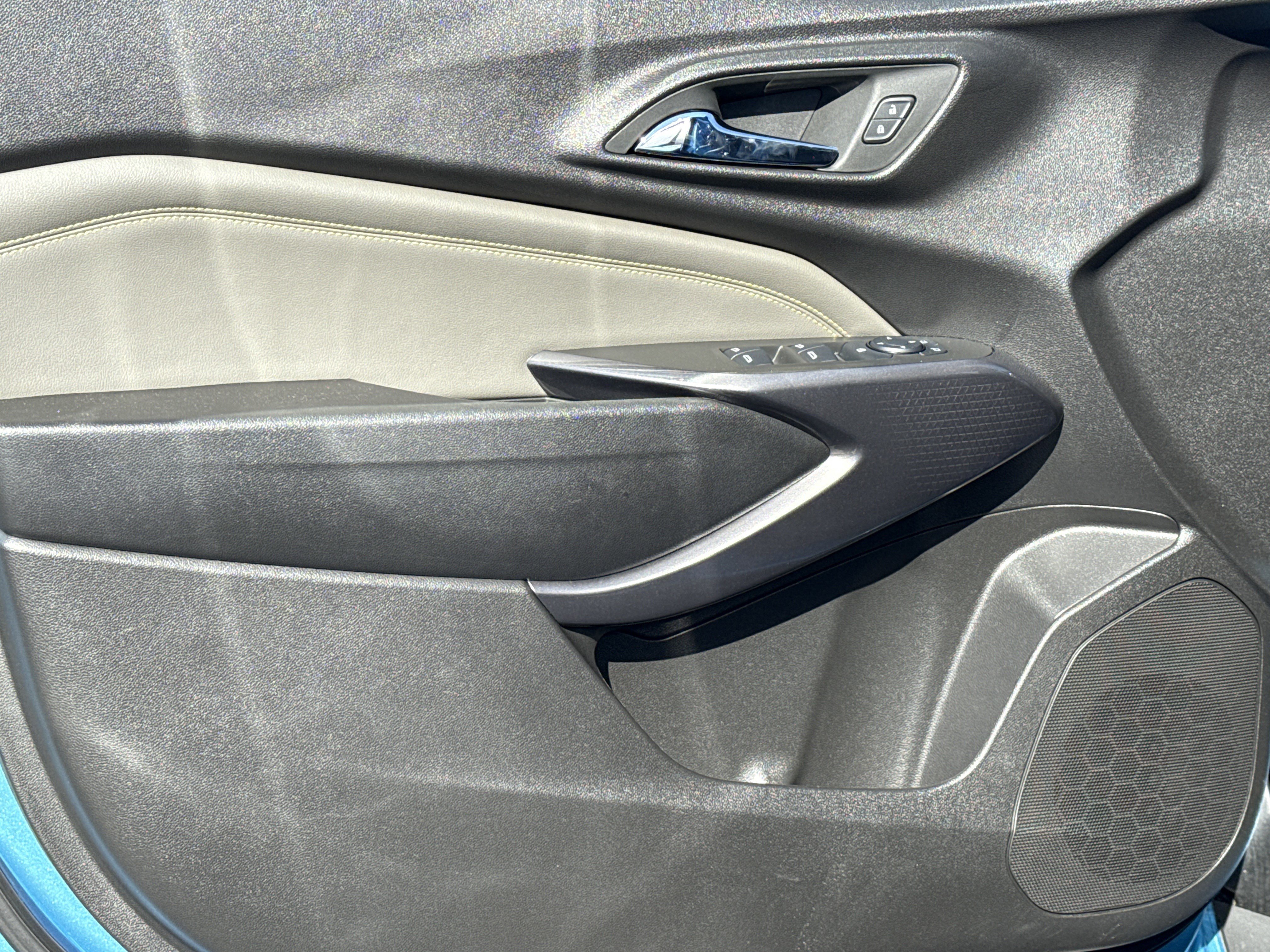 Certified 2025 Chevrolet Trax ACTIV w/ Driver Confidence Package image 14