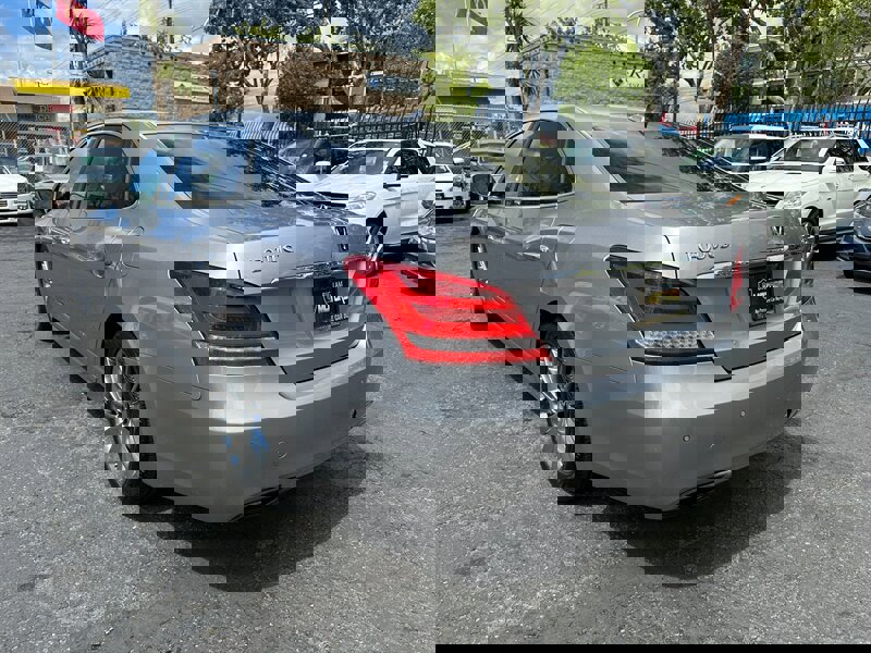 Used 2014 Hyundai Equus Signature RWD image 7