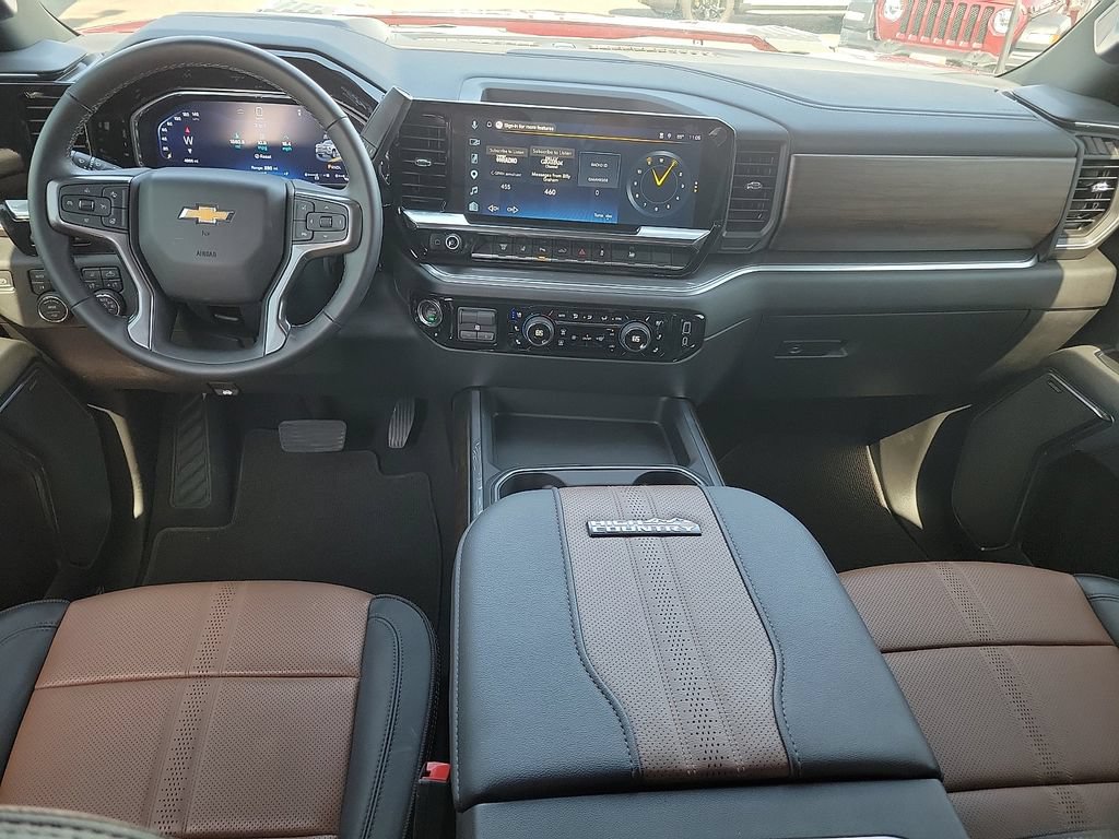 Used 2026 Chevrolet Silverado 2500 High Country w/ Technology Package AWD/4WD image 9