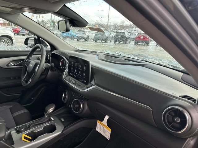 New 2026 Chevrolet Blazer LT w/ Convenience Package AWD/4WD image 33