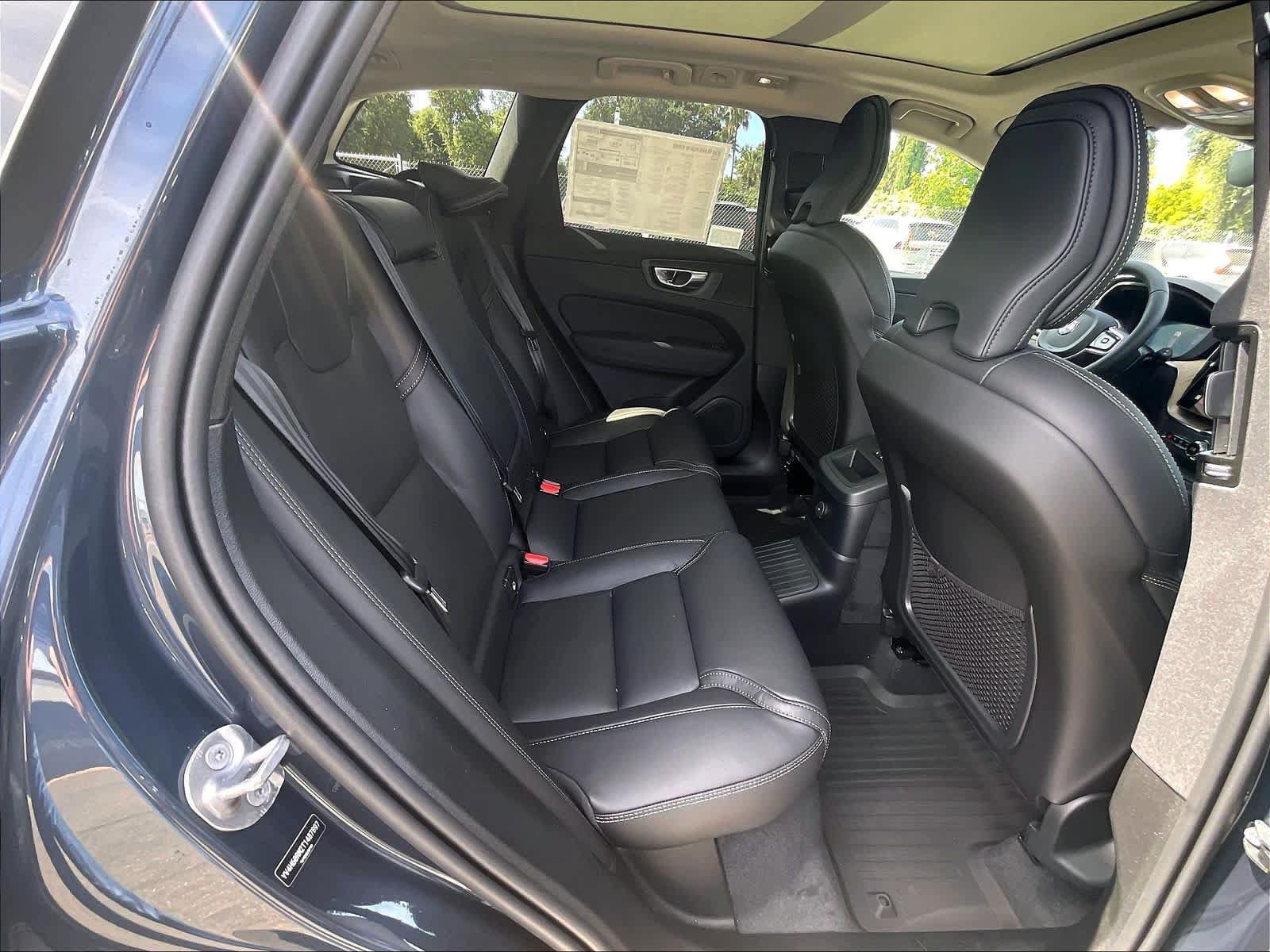 New 2026 Volvo XC60 T8 Ultra w/ Climate Package AWD/4WD image 27