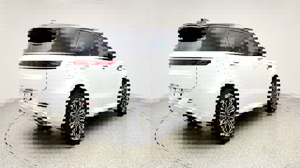 Used 2025 Land Rover Range Rover Sport Dynamic SE image 5