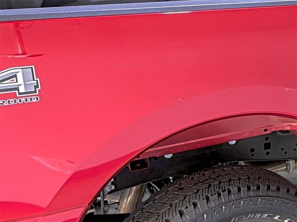 Used 2025 Ford F250 Lariat w/ Chrome Package image 13