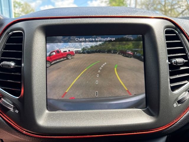 Used 2020 Jeep Compass Trailhawk AWD/4WD image 16