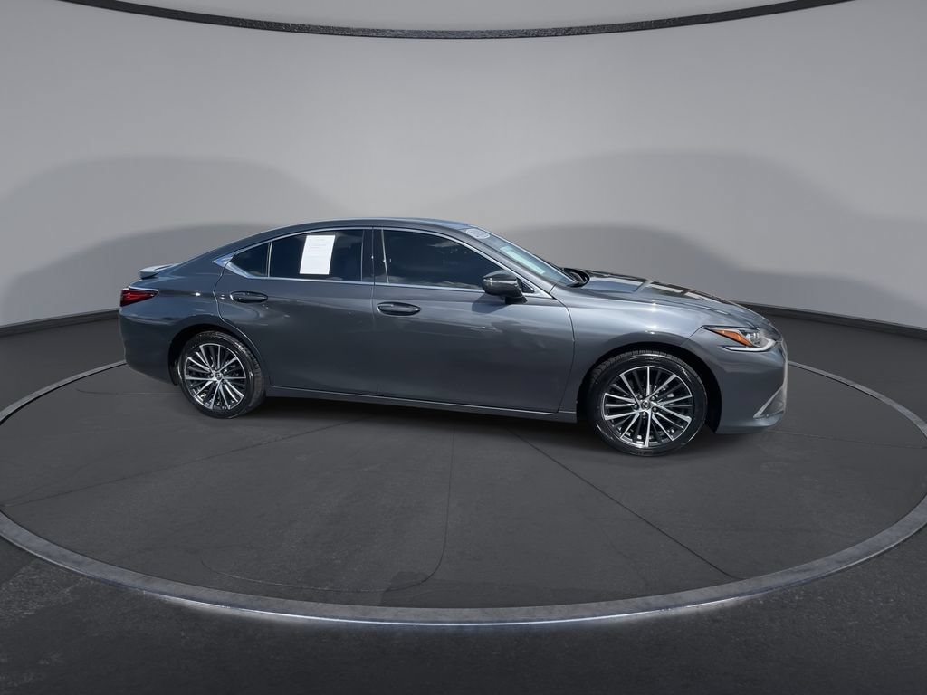 Certified 2024 Lexus ES 300h w/ Premium Package FWD image 3