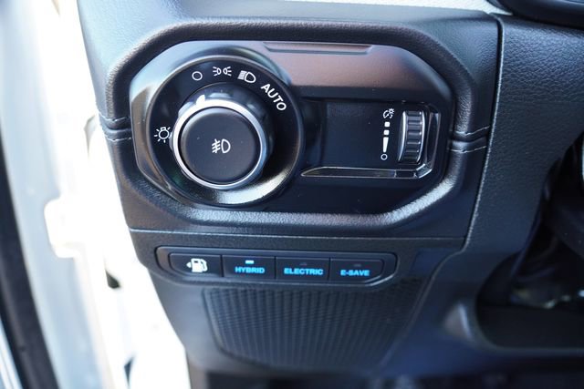 Certified 2025 Jeep Wrangler Unlimited Sahara w/ Safety Group image 22