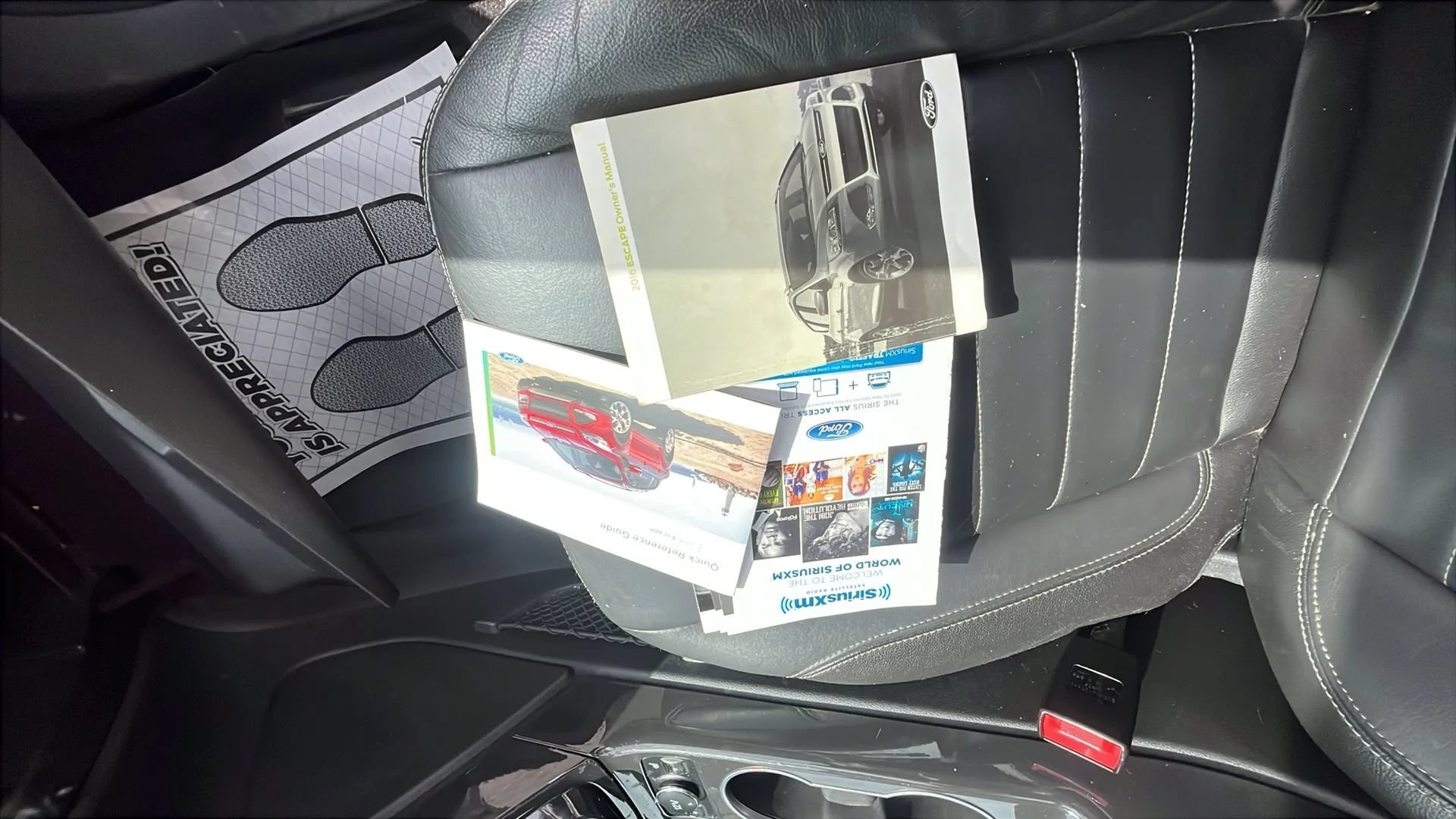 Used 2016 Ford Escape Titanium AWD/4WD image 28