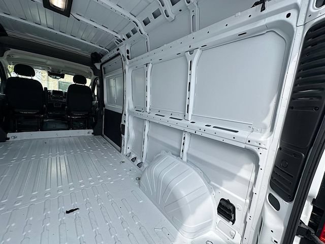 New 2024 RAM ProMaster 2500 w/ Safety Group FWD image 17