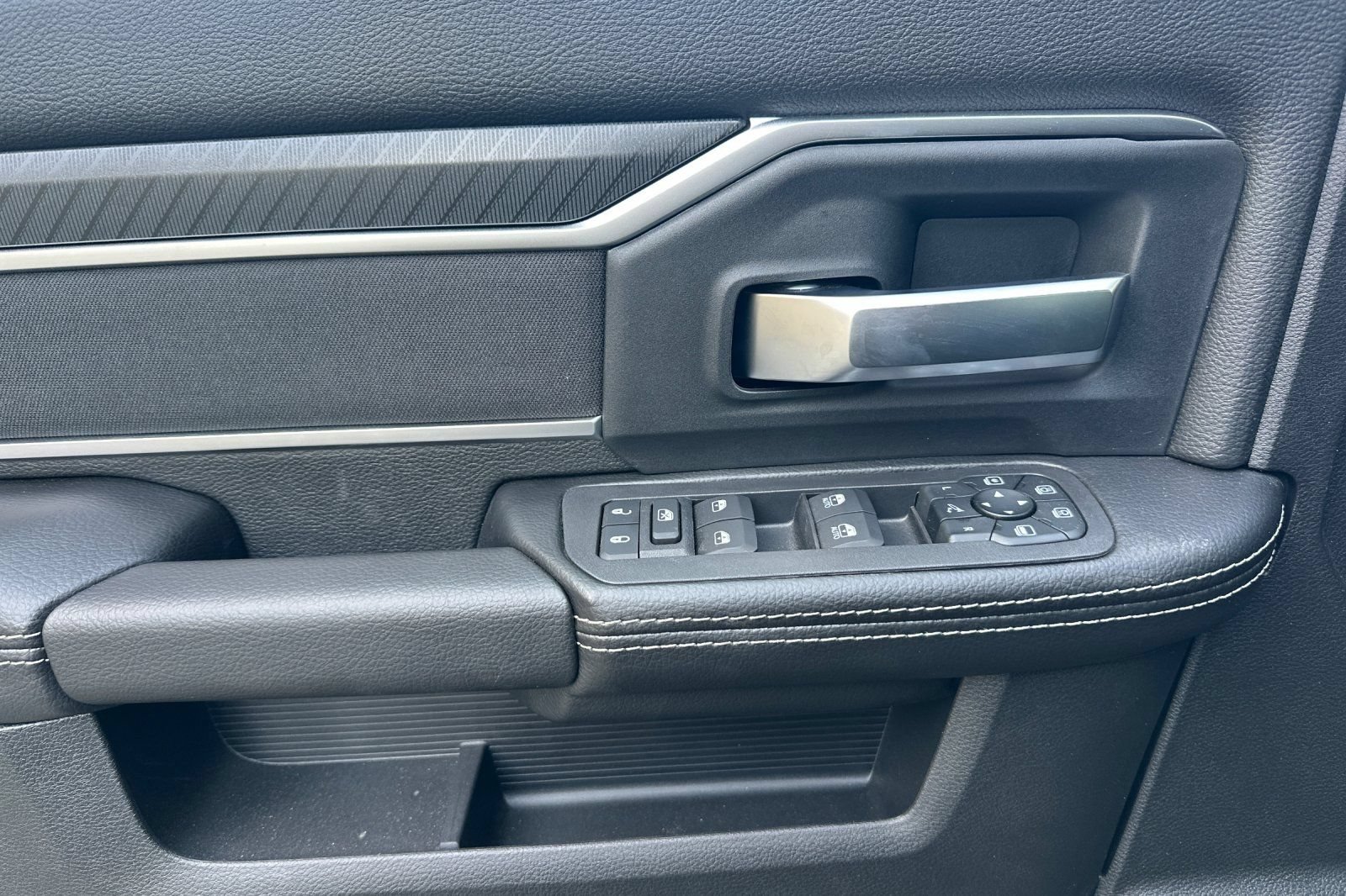 New 2026 RAM 2500 Big Horn AWD/4WD image 10
